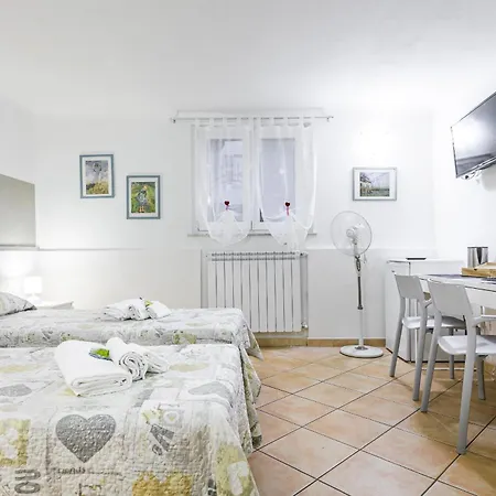 Apartman Anna With Terrace For 6 Guests *