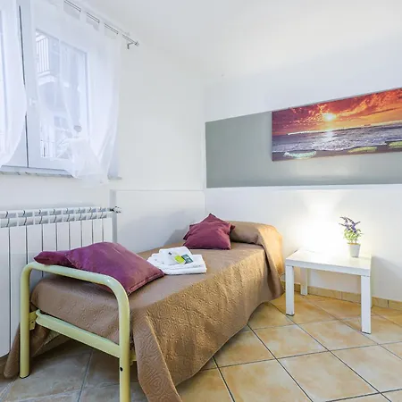 Apartman Anna With Terrace For 6 Guests *