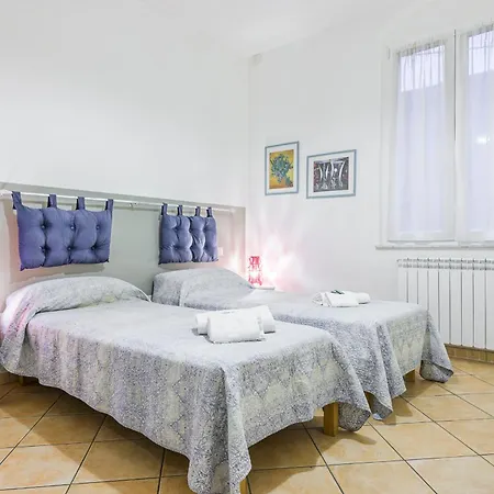 Apartman Anna With Terrace For 6 Guests *