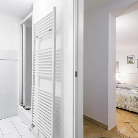 Anna With Terrace For 6 Guests Appartement *