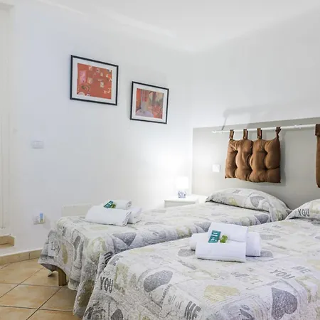 Apartment Anna With Terrace For 6 Guests