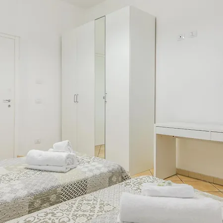 Anna With Terrace For 6 Guests Appartement
