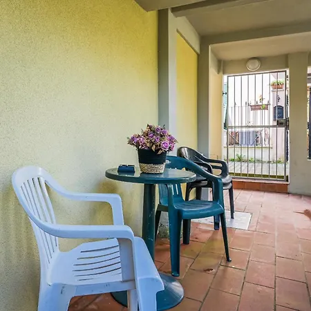 Anna With Terrace For 6 Guests Appartement *