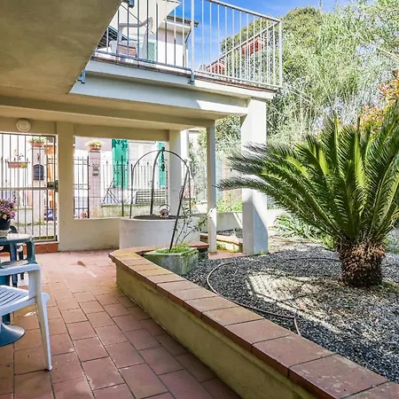 Anna With Terrace For 6 Guests Appartement *